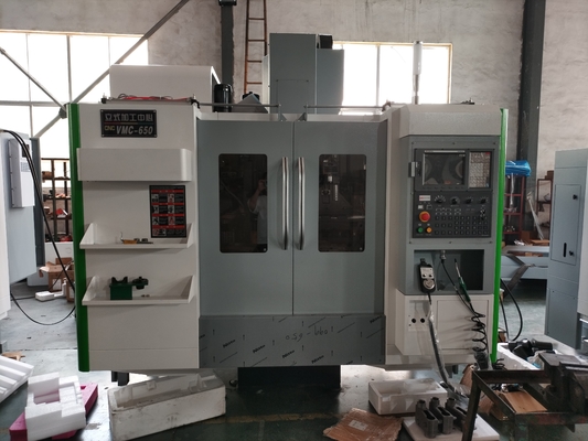 VMC650 सीएनसी वर्टिकल मशीनिंग सेंटर 3/4/5 एक्सिस सीएनसी मिलिंग मशीनें