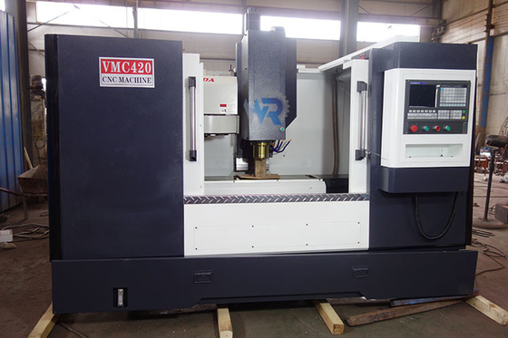 कस्टम VMC420 सीएनसी वर्टिकल मशीनिंग सेंटर मिलिंग मशीन 380V 50HZ