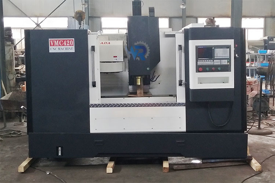 कस्टम VMC420 सीएनसी वर्टिकल मशीनिंग सेंटर मिलिंग मशीन 380V 50HZ